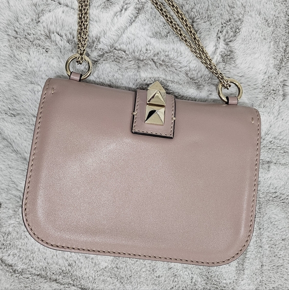 *SOLD* Valentino Garavani Glam Lock Rockstud Bag - Picture 3 of 12
